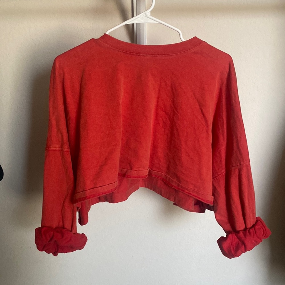 Cropped long sleeve. Brand- forever 21, Size- Large, Color- coral